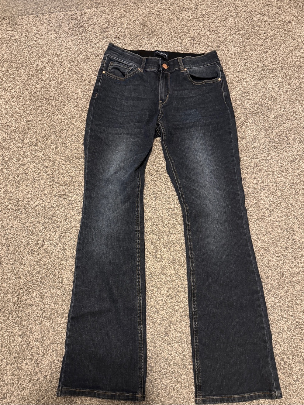 Women's Dark Wash Jeans - Classic - Picture 6 of 15